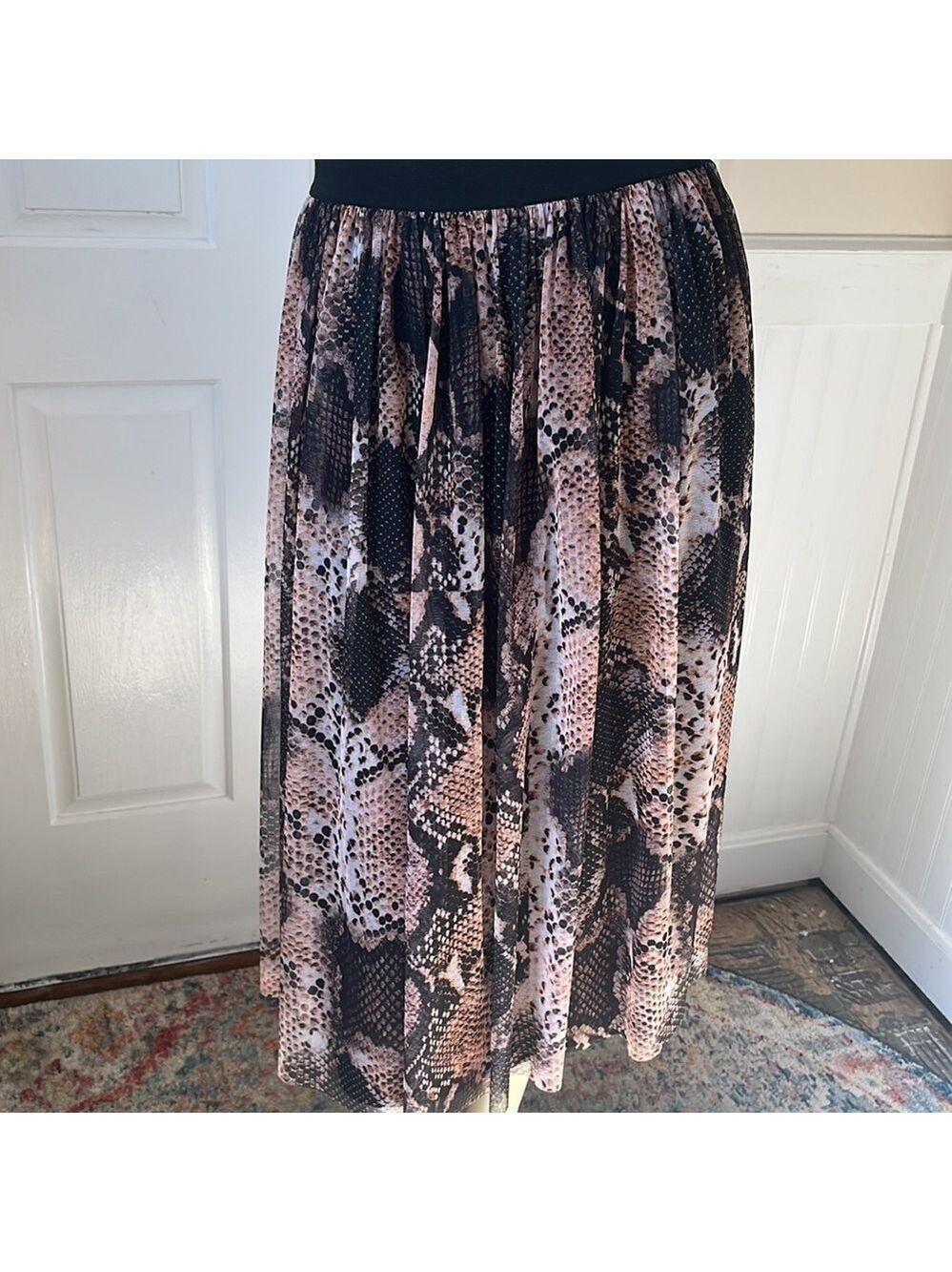 NWOT Zara Basic Snake Skin Print Pleated Midi Skirt M - Picture 8 of 11
